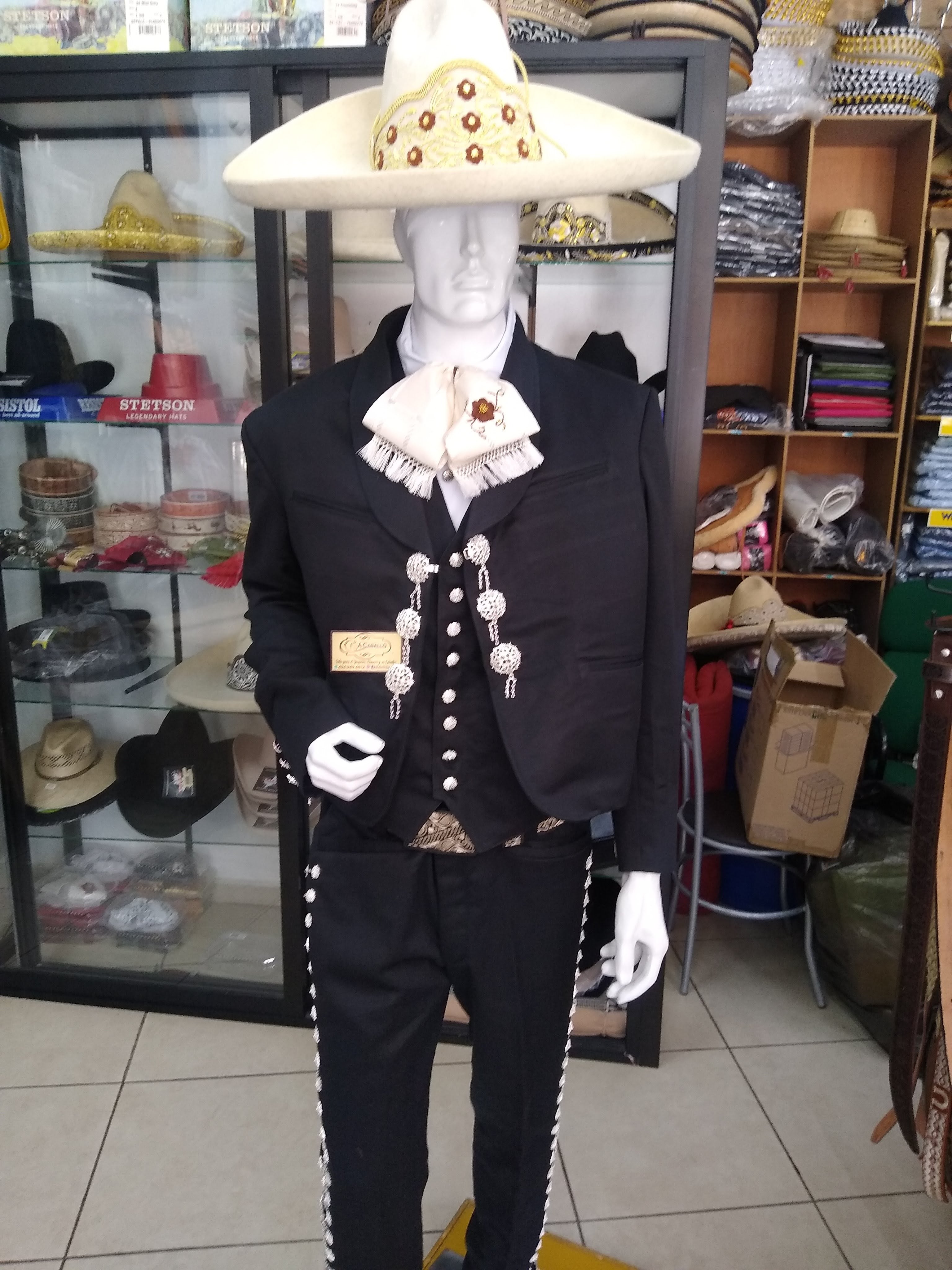 Traje Charro 3 Piezas Botonadura de Gala acaballo